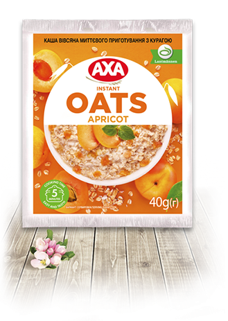 Porridge with dried apricots 